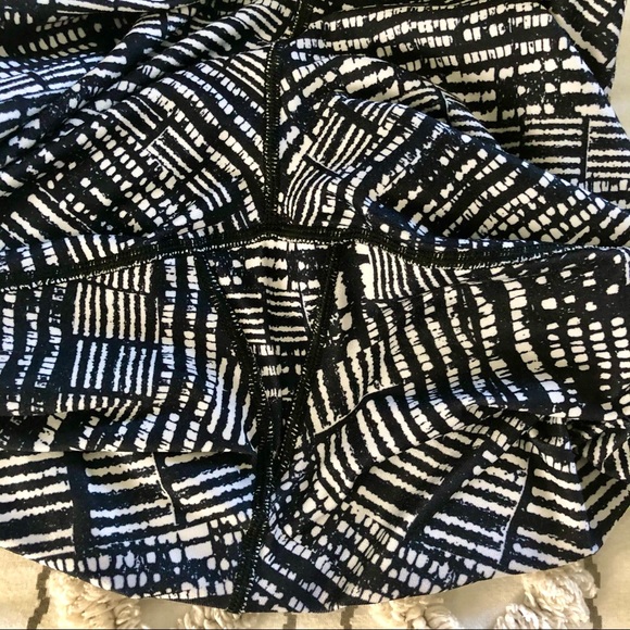 Nike Dri Fit Stretch Legging Workout Pants - Picture 7 of 9